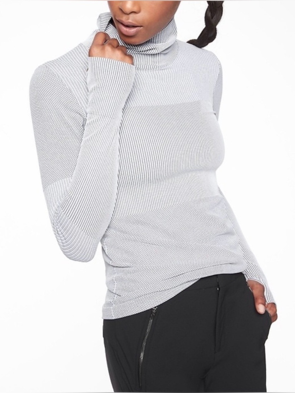Athleta Flurry Base Layer Turtleneck
White/Grey, size Large